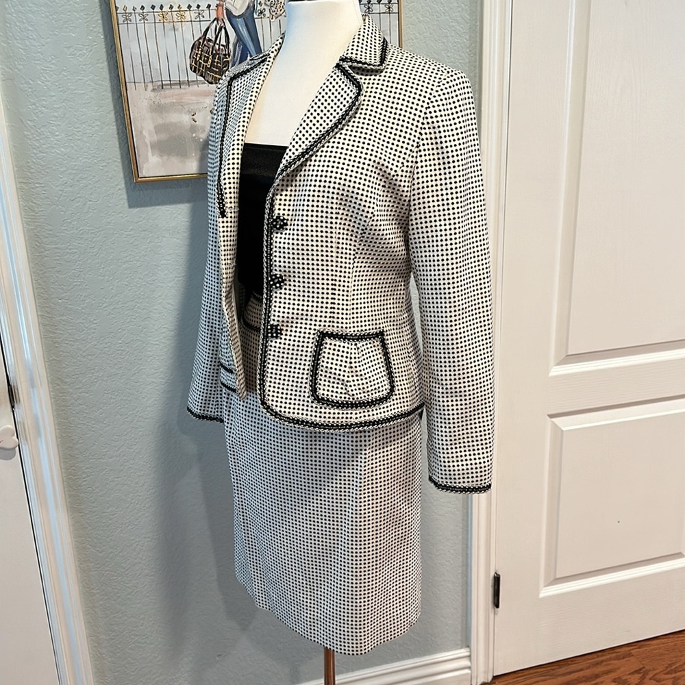 Francesca Mammoliti • B&W Polkadot Vintage Skirt and Blazer Suit • Sz 8 - Picture 7 of 16